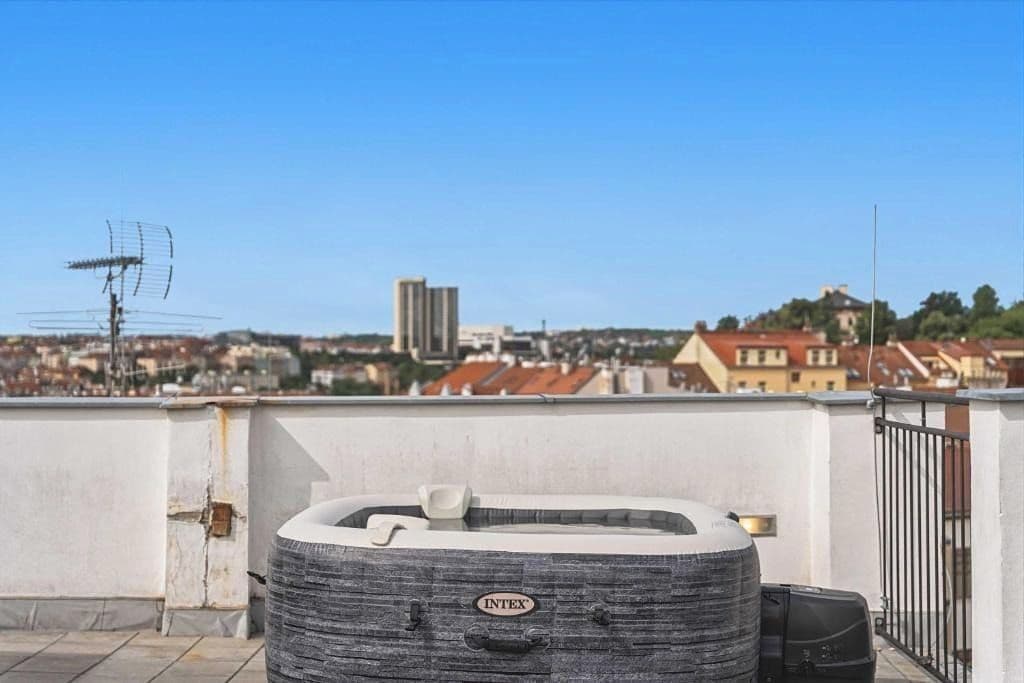 Pronájem bytu 3+kk 145 m², Košická, Praha, Praha Pronájem bytu 3+kk 145 m², Košická, Praha, Praha