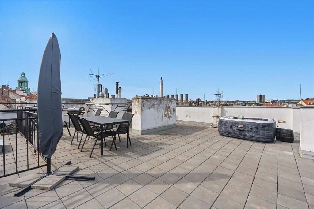 Pronájem bytu 3+kk 145 m², Košická, Praha, Praha Pronájem bytu 3+kk 145 m², Košická, Praha, Praha