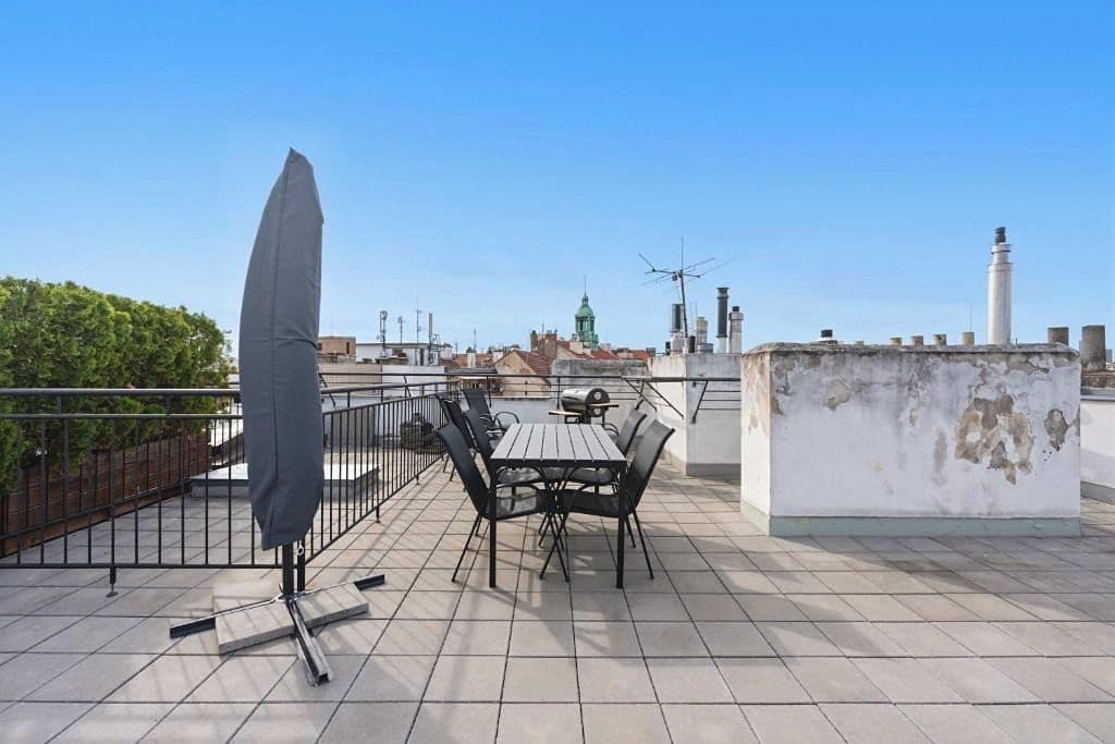 Pronájem bytu 3+kk 145 m², Košická, Praha, Praha Pronájem bytu 3+kk 145 m², Košická, Praha, Praha