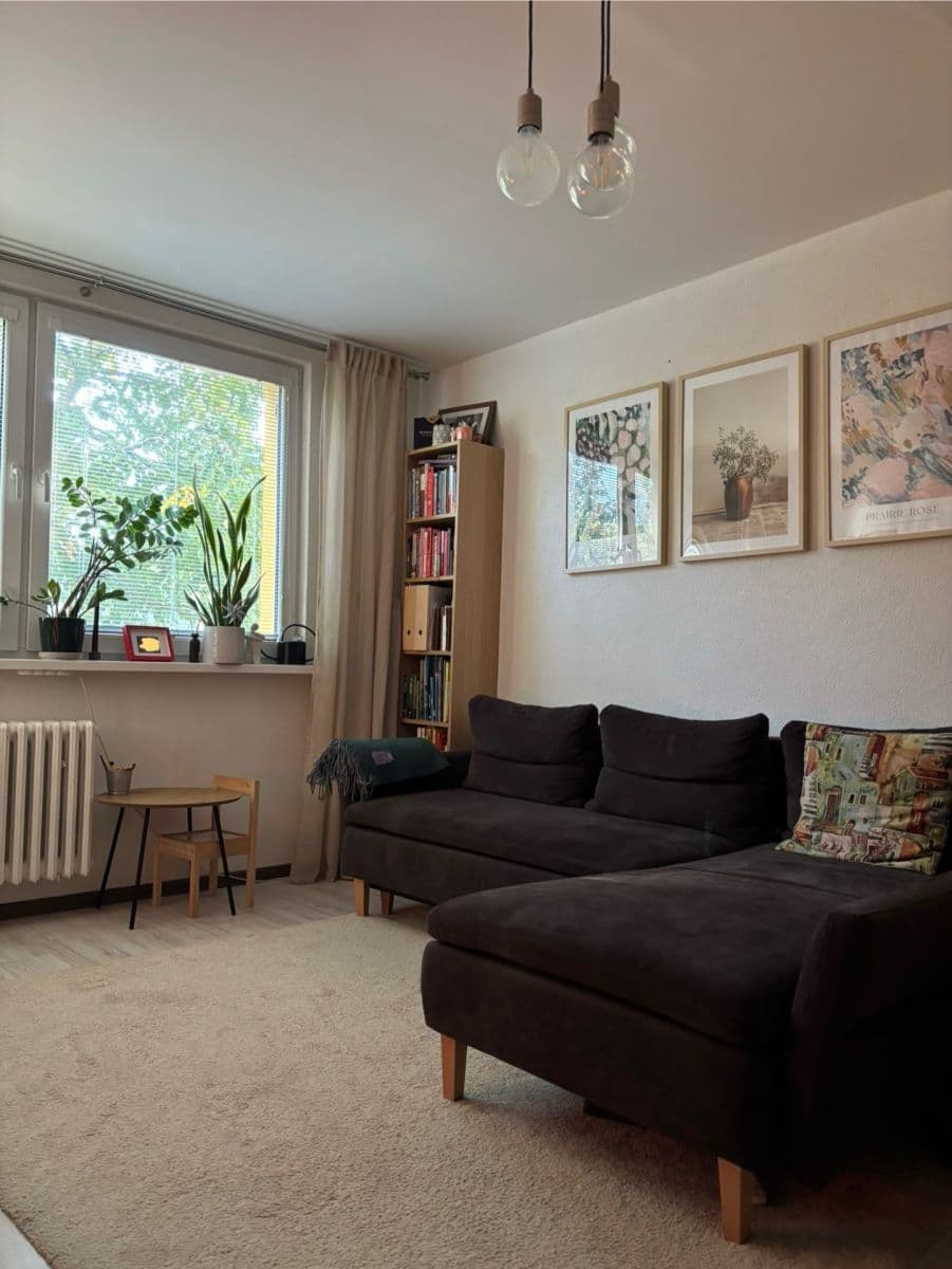 Pronájem bytu 2+1 52 m², Medveďovej, Petržalka, Bratislavský kraj Pronájem bytu 2+1 52 m², Medveďovej, Petržalka, Bratislavský kraj