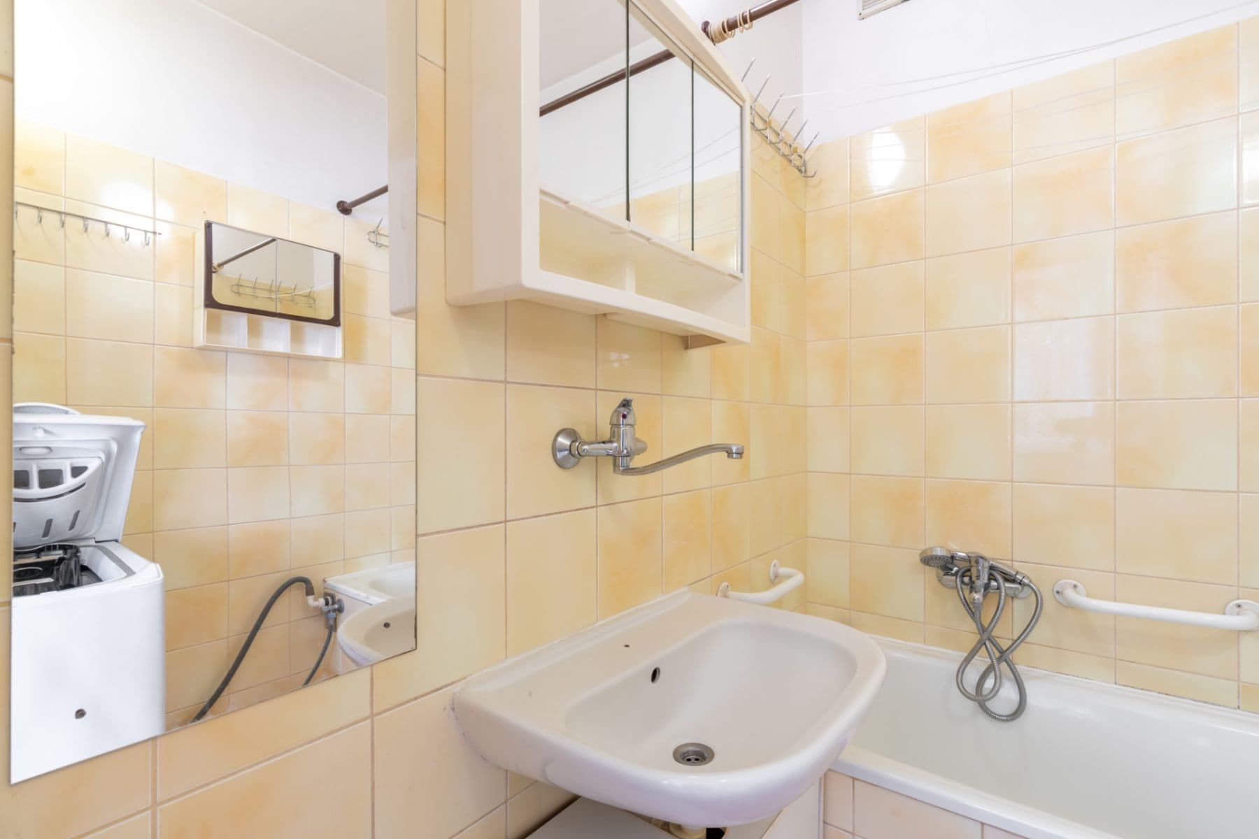 Prodej bytu 2+1 60 m², Hraniční, Olomouc, Olomoucký kraj Prodej bytu 2+1 60 m², Hraniční, Olomouc, Olomoucký kraj