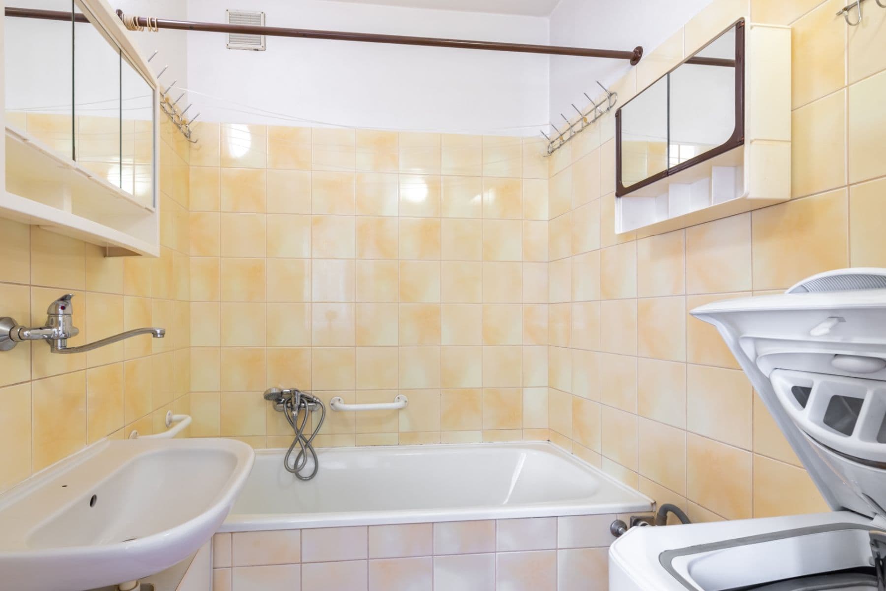 Prodej bytu 2+1 60 m², Hraniční, Olomouc, Olomoucký kraj Prodej bytu 2+1 60 m², Hraniční, Olomouc, Olomoucký kraj