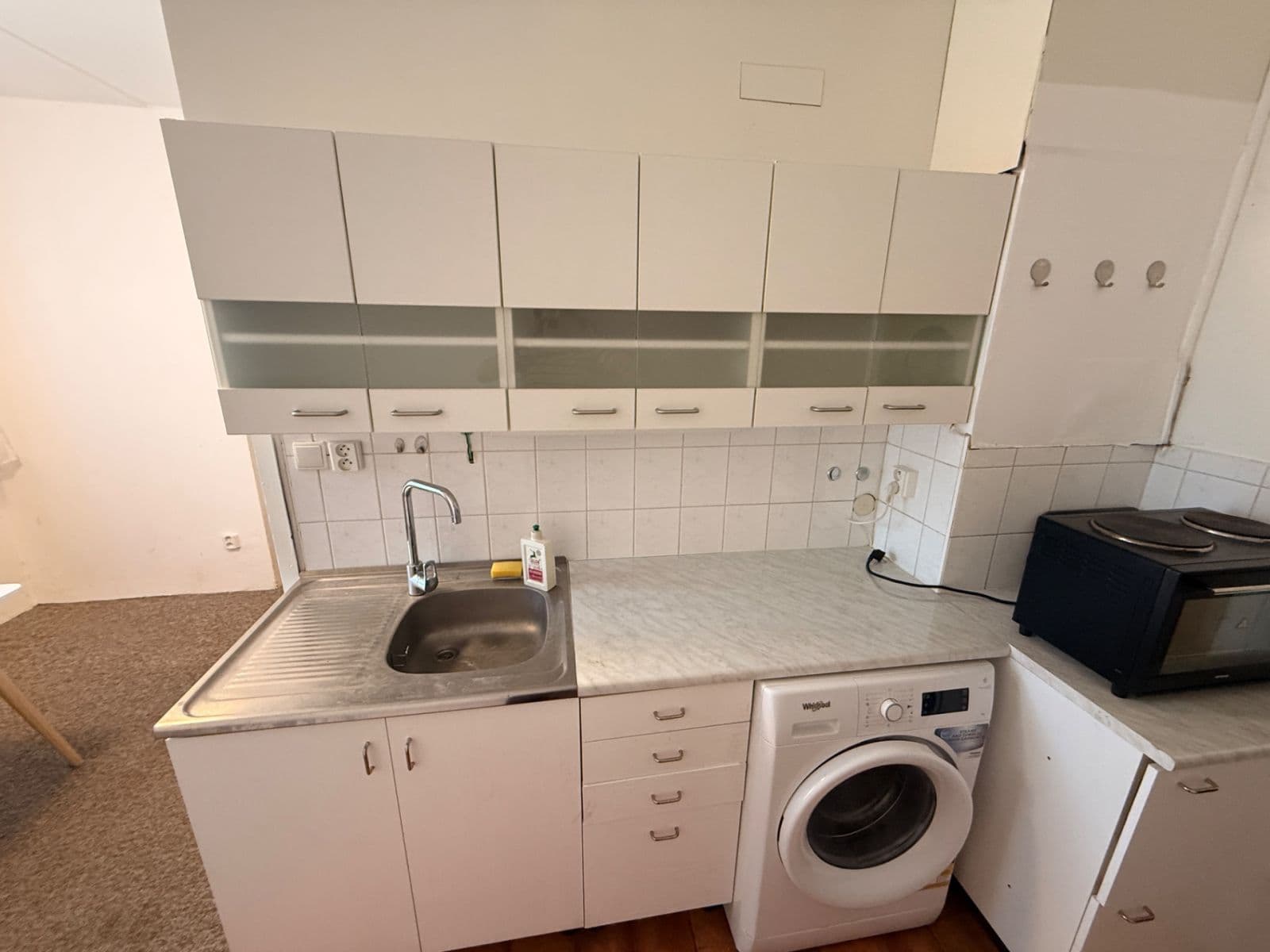 Pronájem bytu 2+1 47 m², Pionýrská, Olomouc, Olomoucký kraj Pronájem bytu 2+1 47 m², Pionýrská, Olomouc, Olomoucký kraj