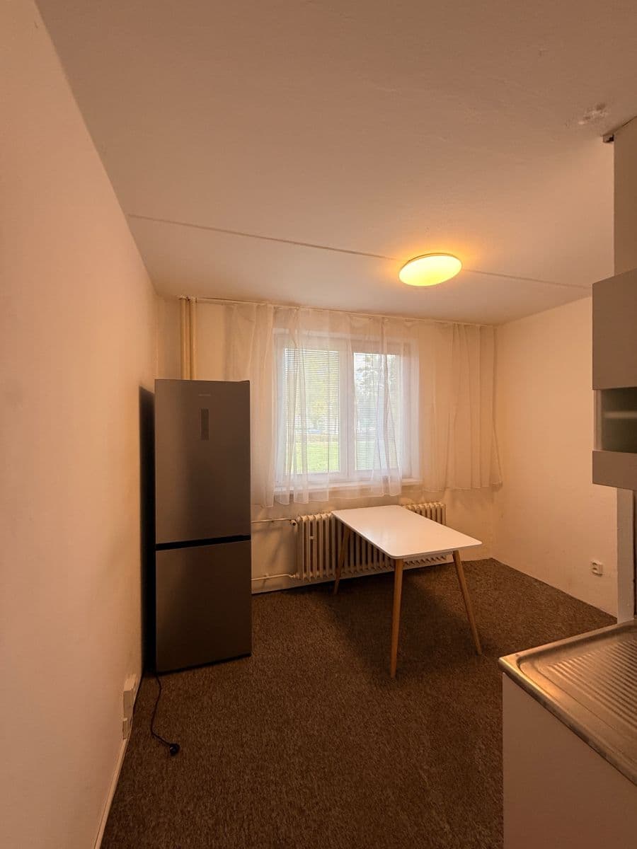 Pronájem bytu 2+1 47 m², Pionýrská, Olomouc, Olomoucký kraj Pronájem bytu 2+1 47 m², Pionýrská, Olomouc, Olomoucký kraj