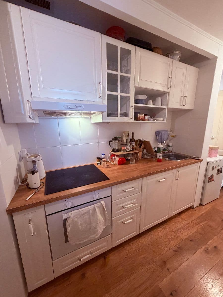 Pronájem bytu 2+1 55 m², Čechova, Praha, Praha Pronájem bytu 2+1 55 m², Čechova, Praha, Praha