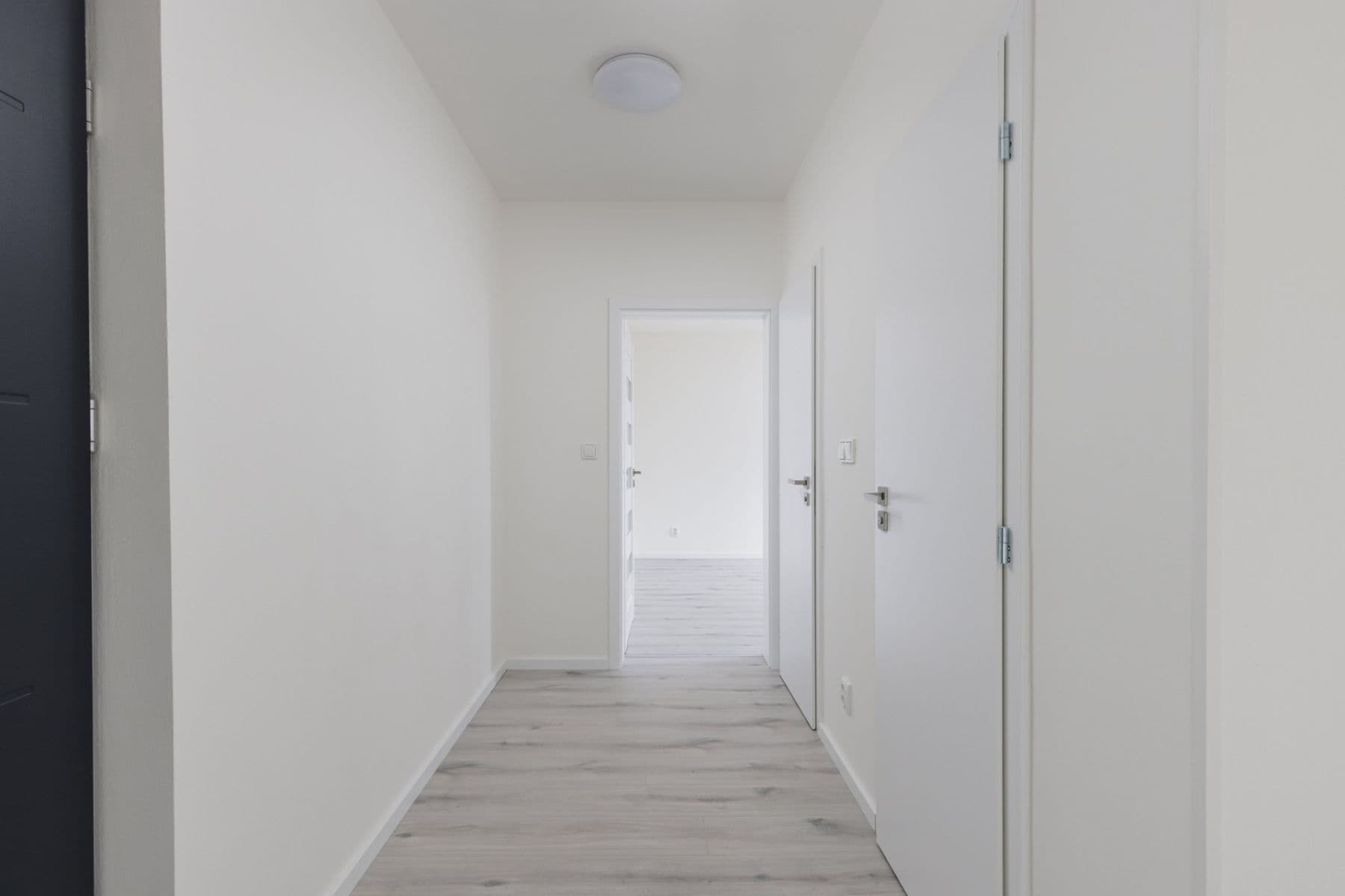 Pronájem bytu 2+1 53 m², Hostýnská, Praha, Praha Pronájem bytu 2+1 53 m², Hostýnská, Praha, Praha