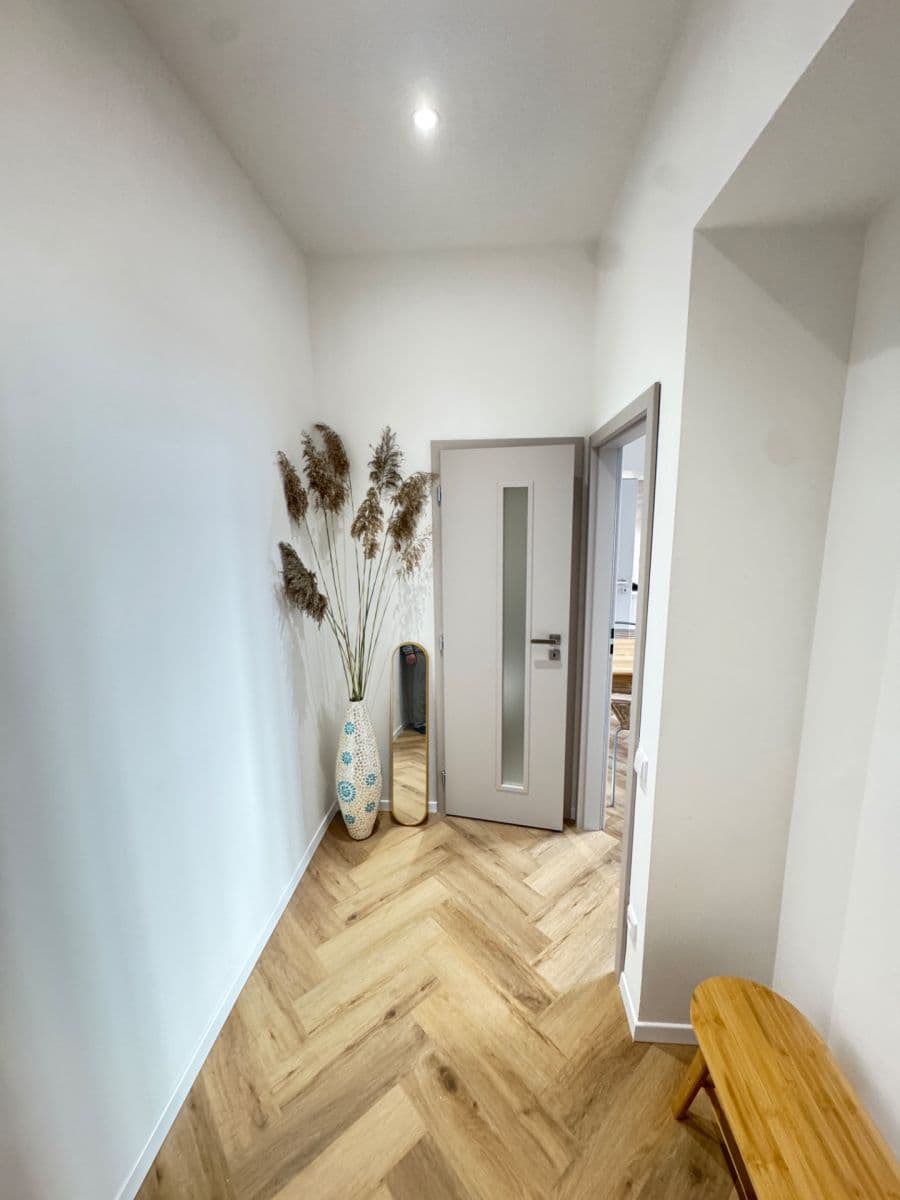 Prodej bytu 2+kk 48 m², Nad Kajetánkou, Praha, Praha Prodej bytu 2+kk 48 m², Nad Kajetánkou, Praha, Praha
