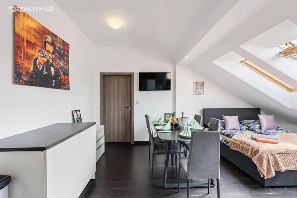 Pronájem bytu 145 m², Košická, Praha, Praha Pronájem bytu 145 m², Košická, Praha, Praha