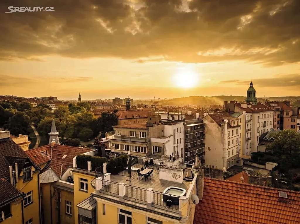 Pronájem bytu 145 m², Košická, Praha, Praha Pronájem bytu 145 m², Košická, Praha, Praha
