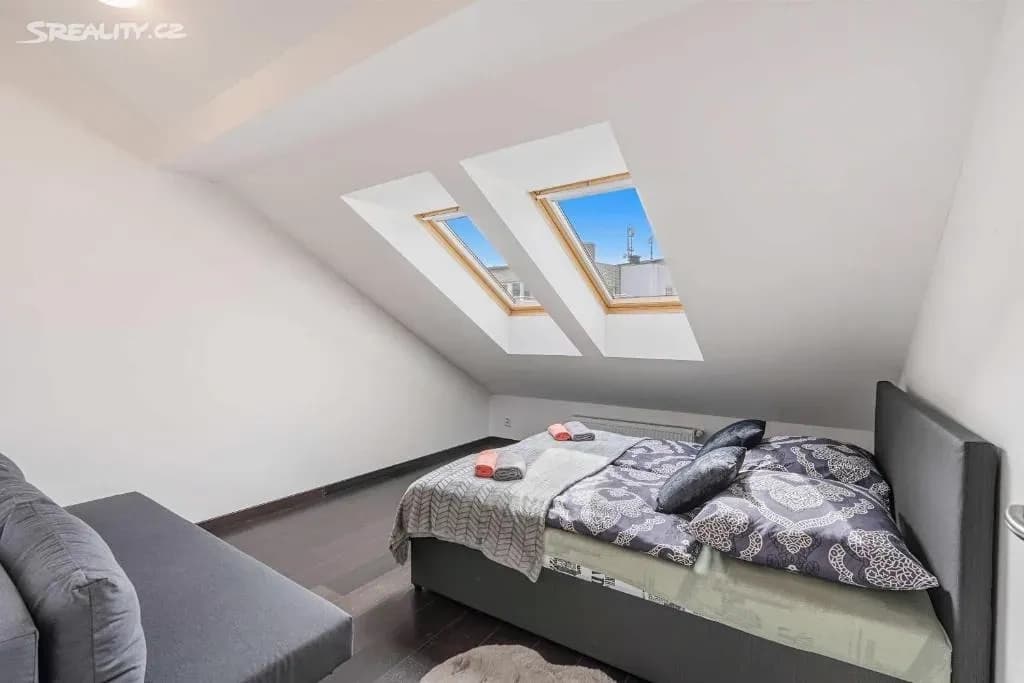 Pronájem bytu 145 m², Košická, Praha, Praha Pronájem bytu 145 m², Košická, Praha, Praha