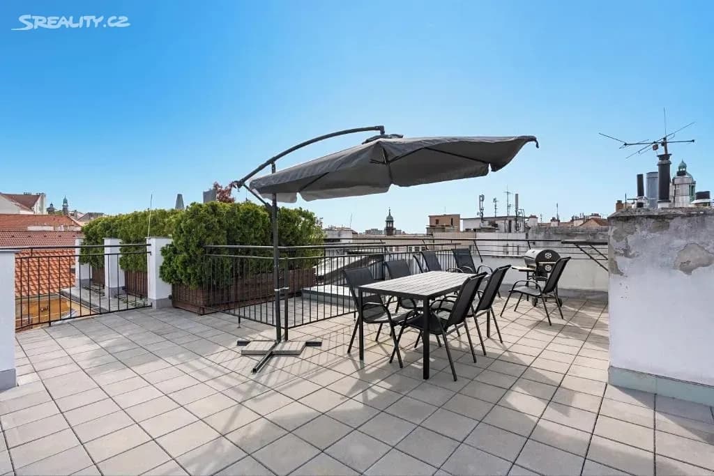 Pronájem bytu 145 m², Košická, Praha, Praha Pronájem bytu 145 m², Košická, Praha, Praha
