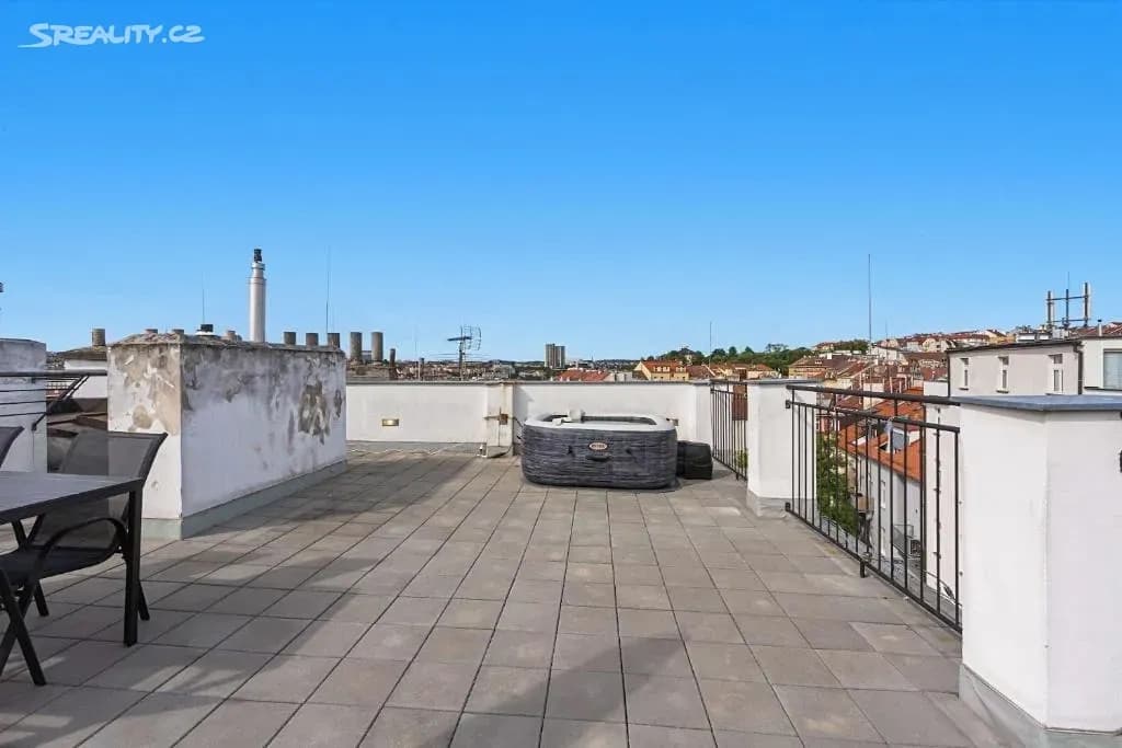 Pronájem bytu 145 m², Košická, Praha, Praha Pronájem bytu 145 m², Košická, Praha, Praha