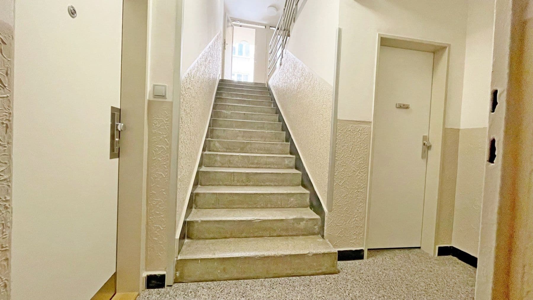Prodej bytu 2+kk 42 m², Sokolovská, Praha, Praha Prodej bytu 2+kk 42 m², Sokolovská, Praha, Praha
