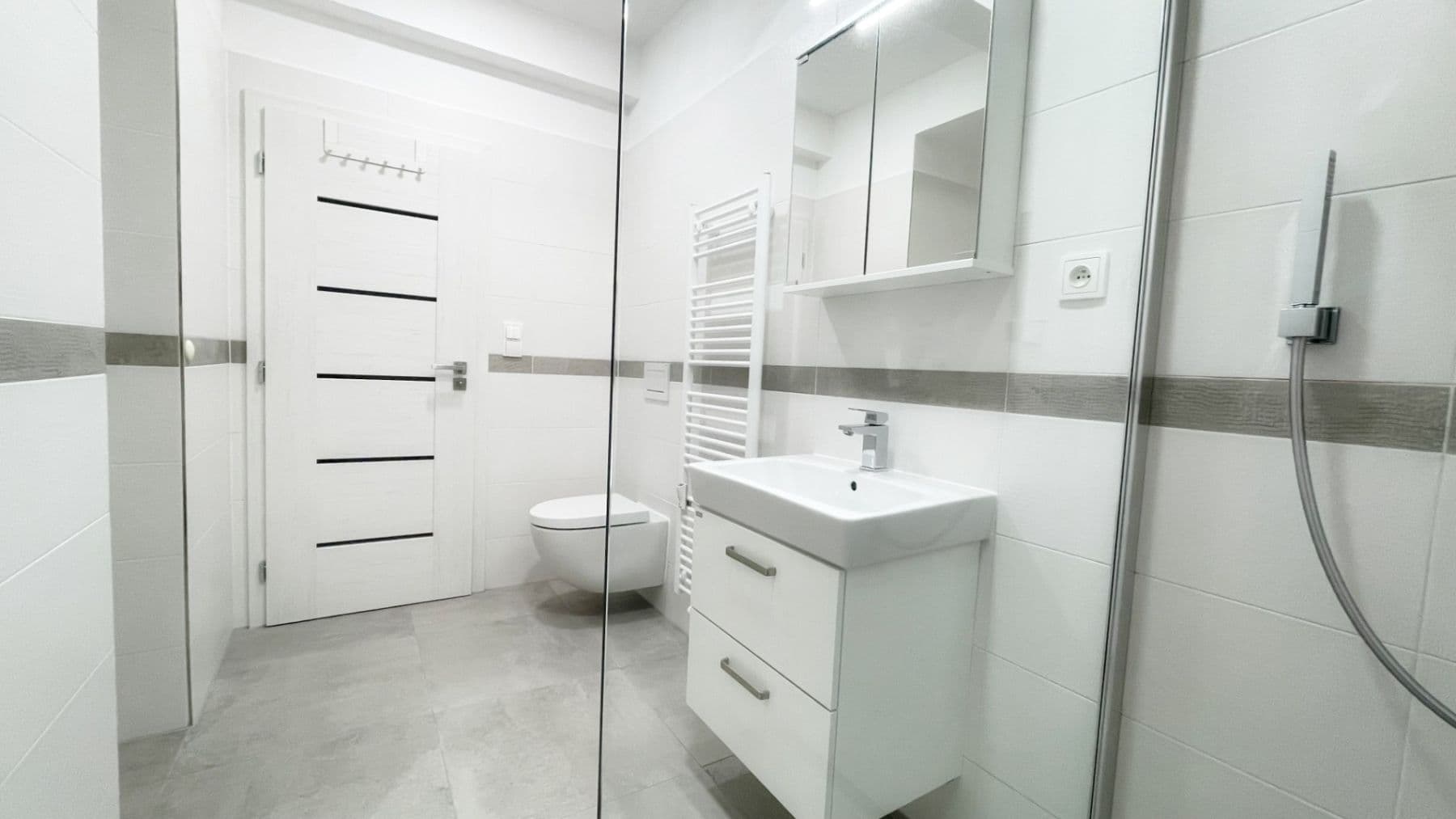 Prodej bytu 2+kk 42 m², Sokolovská, Praha, Praha Prodej bytu 2+kk 42 m², Sokolovská, Praha, Praha