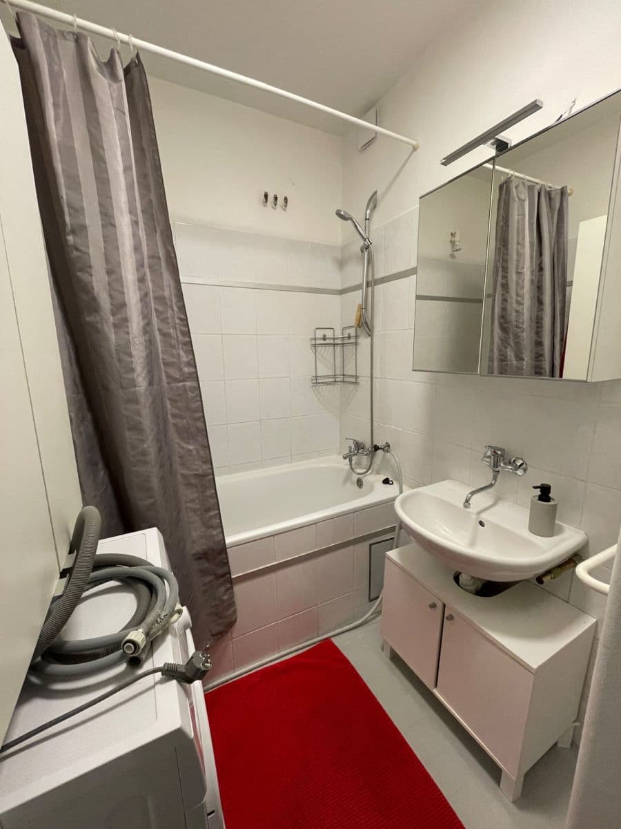 Pronájem bytu 2+1 69 m², Krčská, Praha, Praha Pronájem bytu 2+1 69 m², Krčská, Praha, Praha