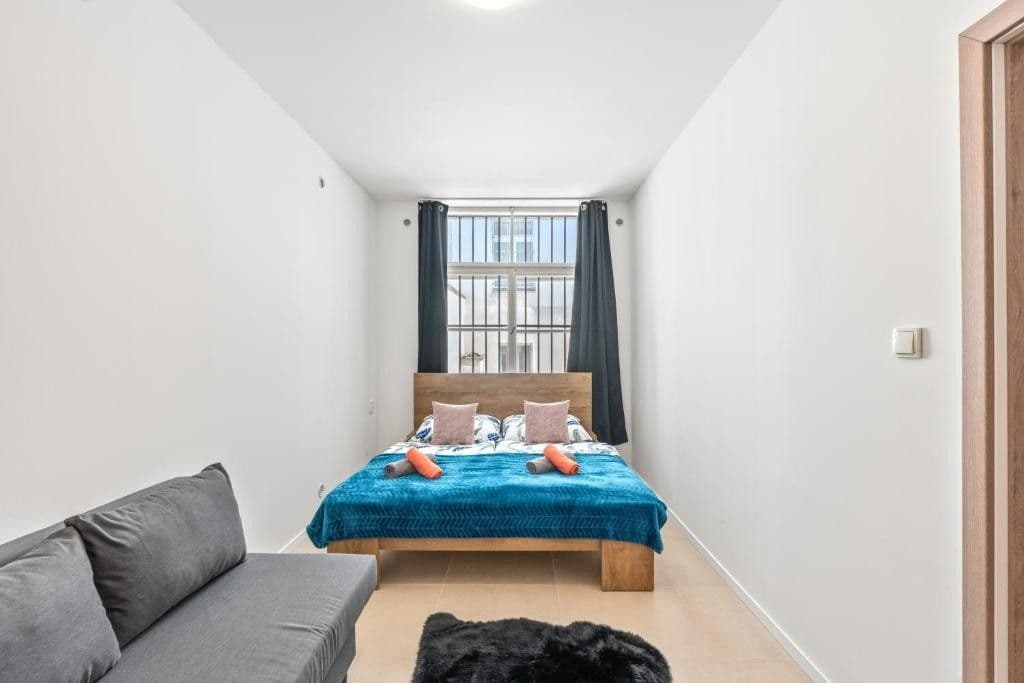 Pronájem bytu 2+1 83 m², Jeronýmova, Praha, Praha Pronájem bytu 2+1 83 m², Jeronýmova, Praha, Praha