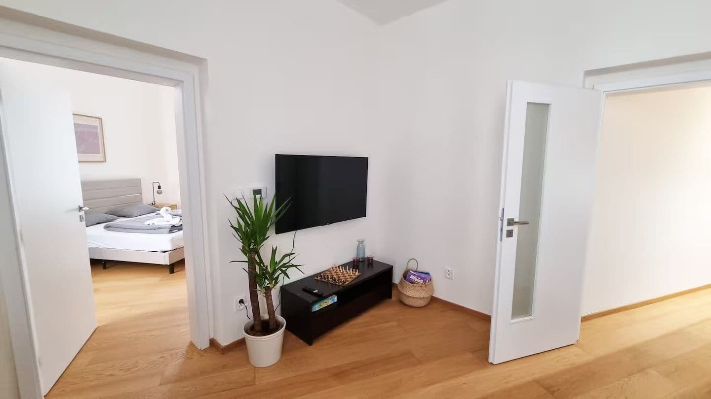 Pronájem bytu 3+1 74 m², Na Neklance, Praha, Praha Pronájem bytu 3+1 74 m², Na Neklance, Praha, Praha