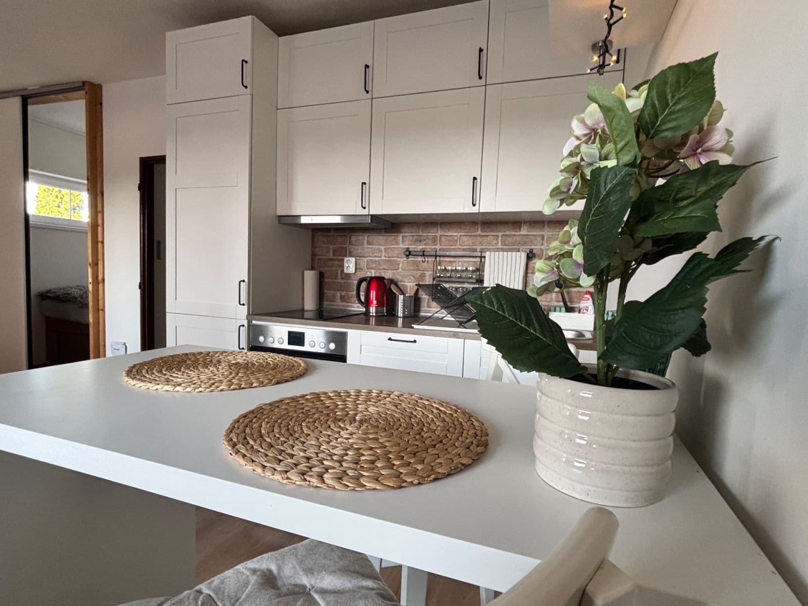 Pronájem bytu 1+kk 35 m², Roztocká, Úholičky, Středočeský kraj Pronájem bytu 1+kk 35 m², Roztocká, Úholičky, Středočeský kraj