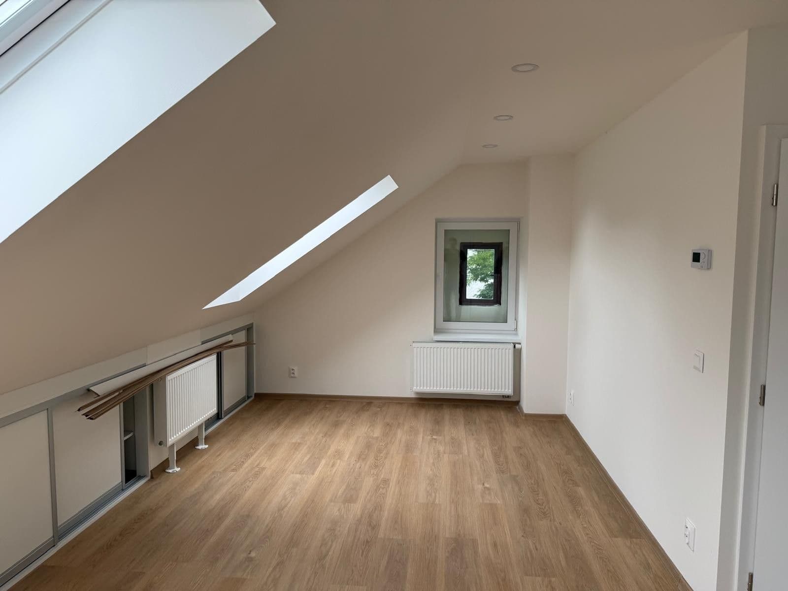 Pronájem bytu 2+kk 42 m², Měšice, Středočeský kraj Pronájem bytu 2+kk 42 m², Měšice, Středočeský kraj
