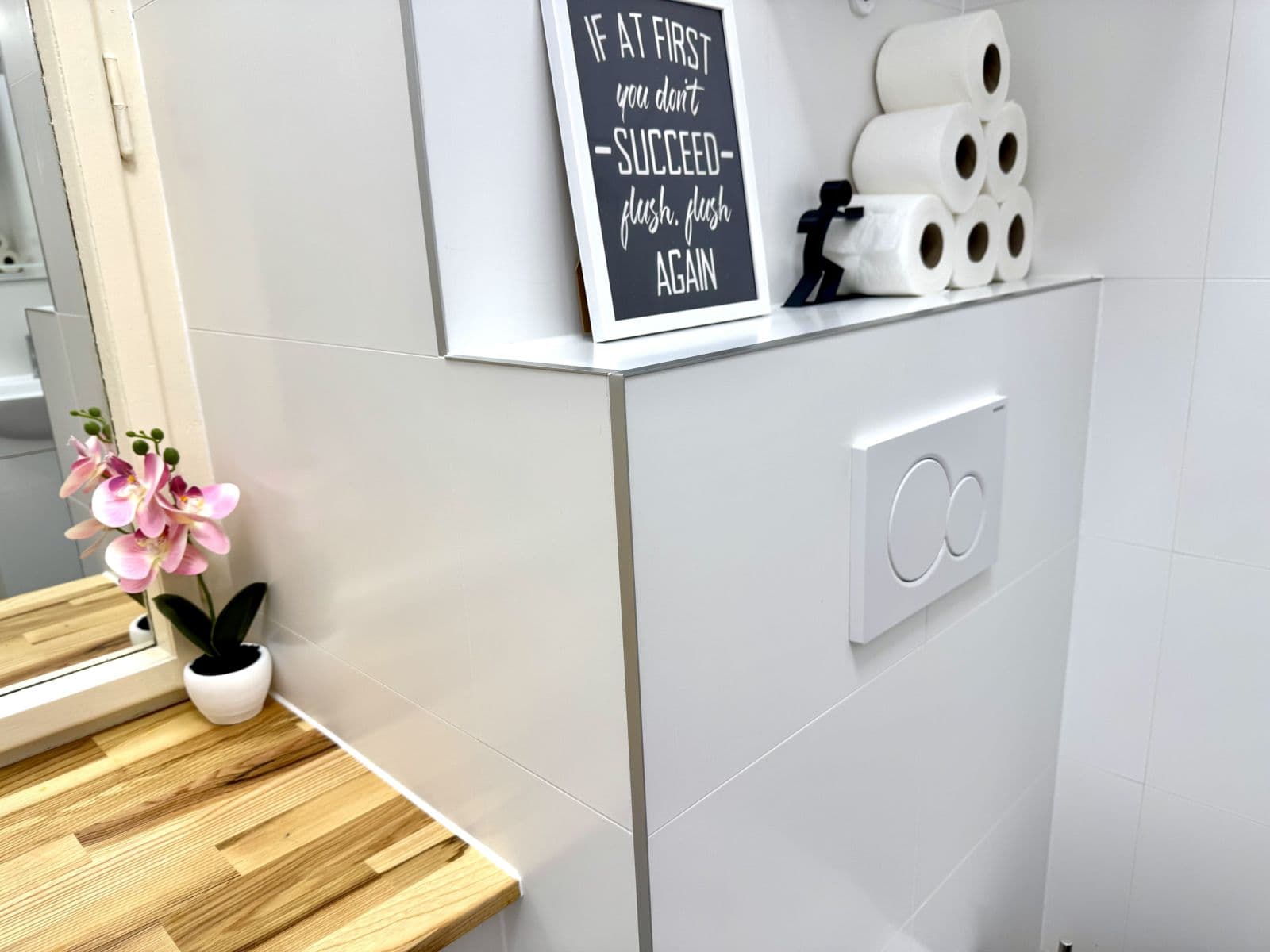 Pronájem bytu 90 m², Navrátilova, Praha, Praha Pronájem bytu 90 m², Navrátilova, Praha, Praha