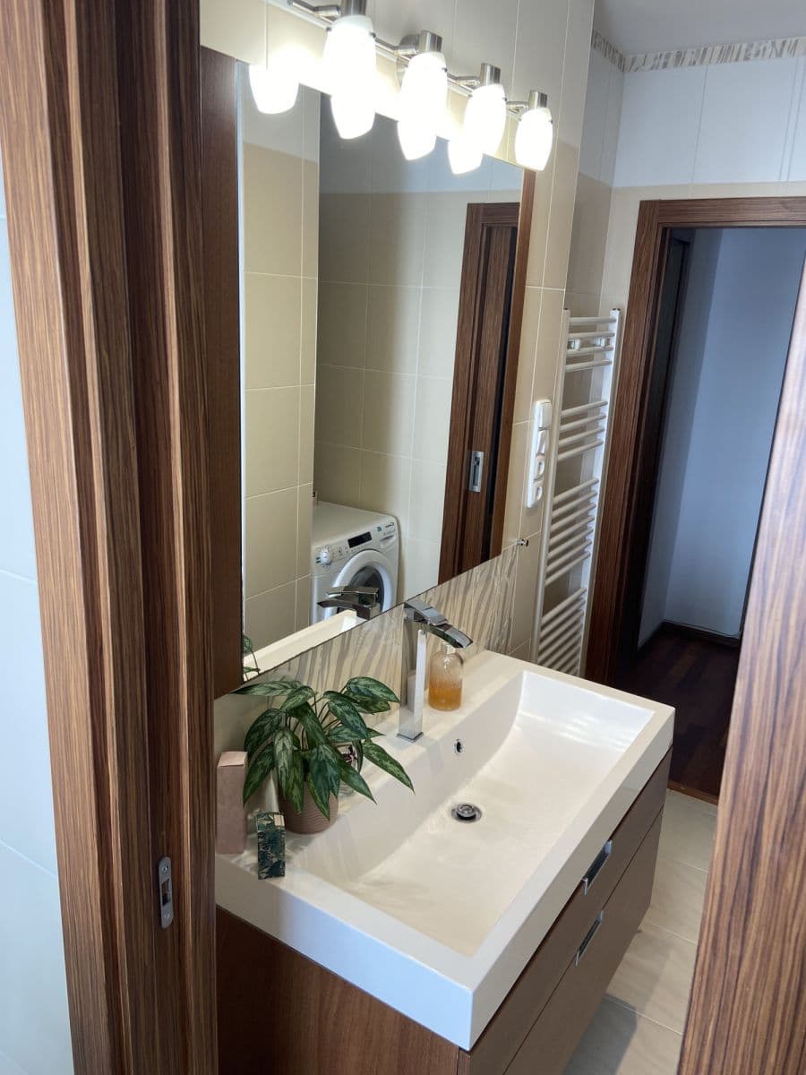Pronájem bytu 59 m², Na Veselí, Praha, Praha Pronájem bytu 59 m², Na Veselí, Praha, Praha