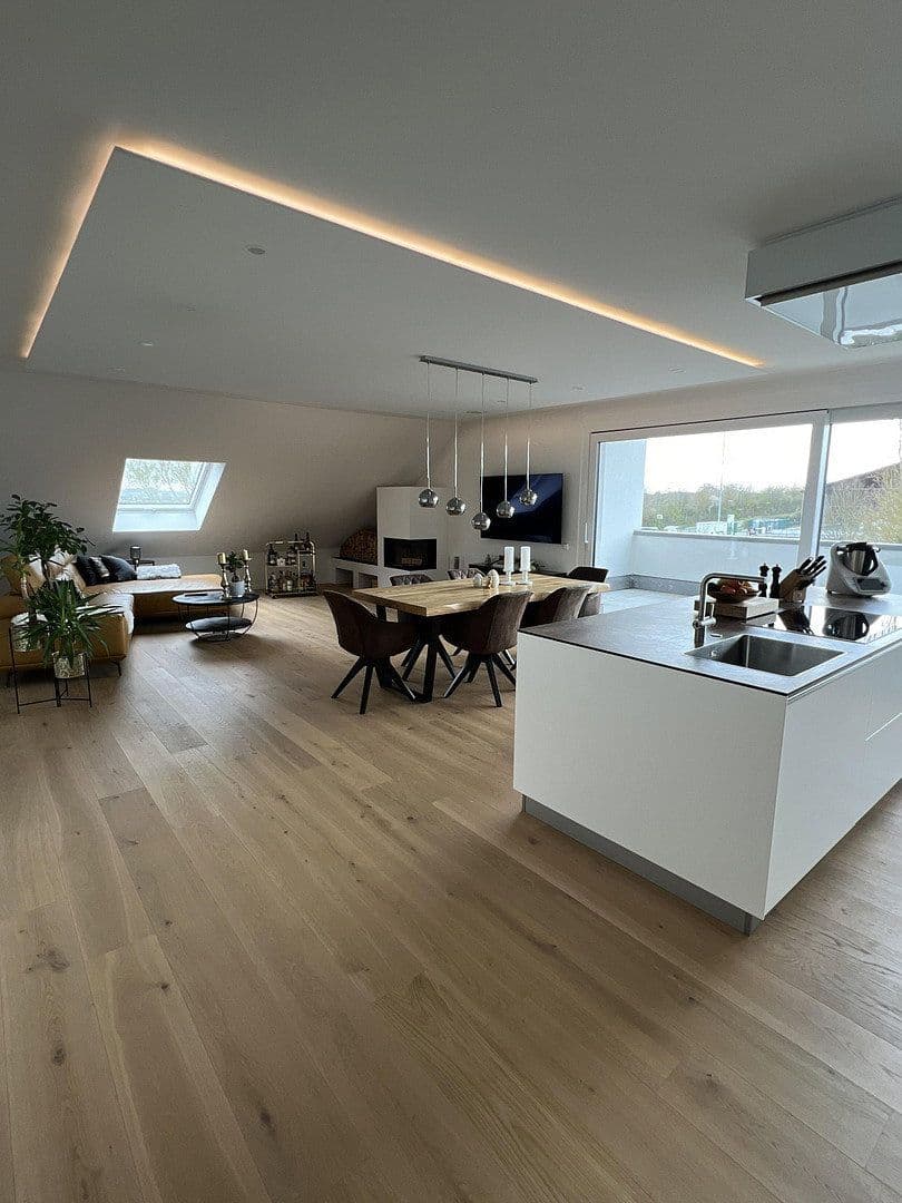 Pronájem bytu 6+1 205 m², Ziegeleistraße 11A, Buchen (Odenwald), Bádensko-Württembersko Pronájem bytu 6+1 205 m², Ziegeleistraße 11A, Buchen (Odenwald), Bádensko-Württembersko