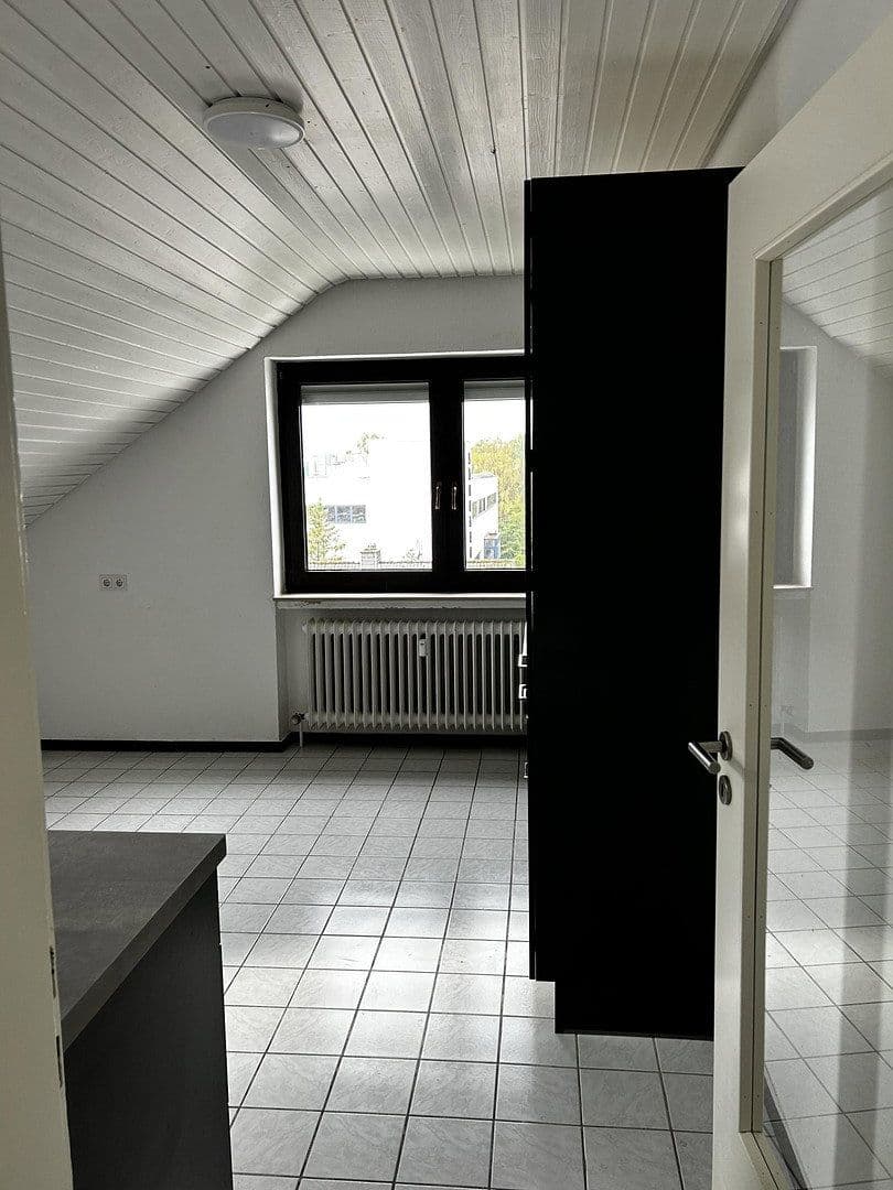 Pronájem bytu 3+1 89 m², Obere Waldstraße 22, Taunusstein, Hessen Pronájem bytu 3+1 89 m², Obere Waldstraße 22, Taunusstein, Hessen