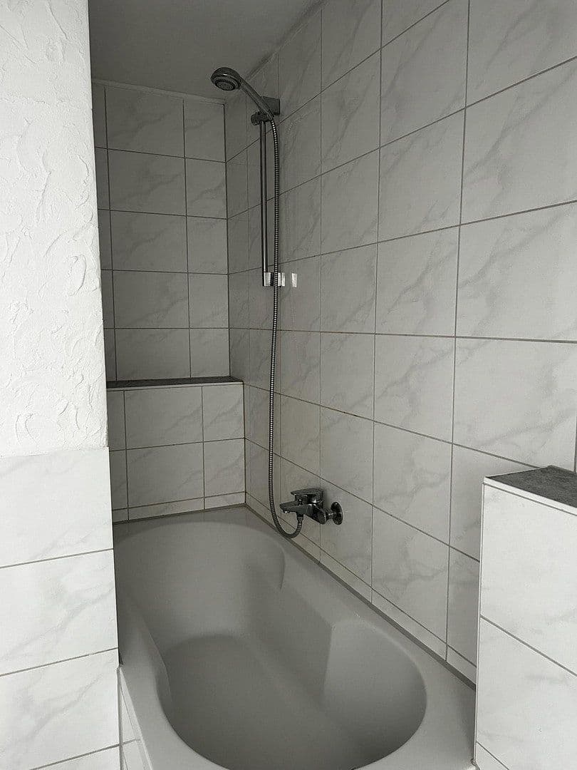 Pronájem bytu 3+1 89 m², Obere Waldstraße 22, Taunusstein, Hessen Pronájem bytu 3+1 89 m², Obere Waldstraße 22, Taunusstein, Hessen