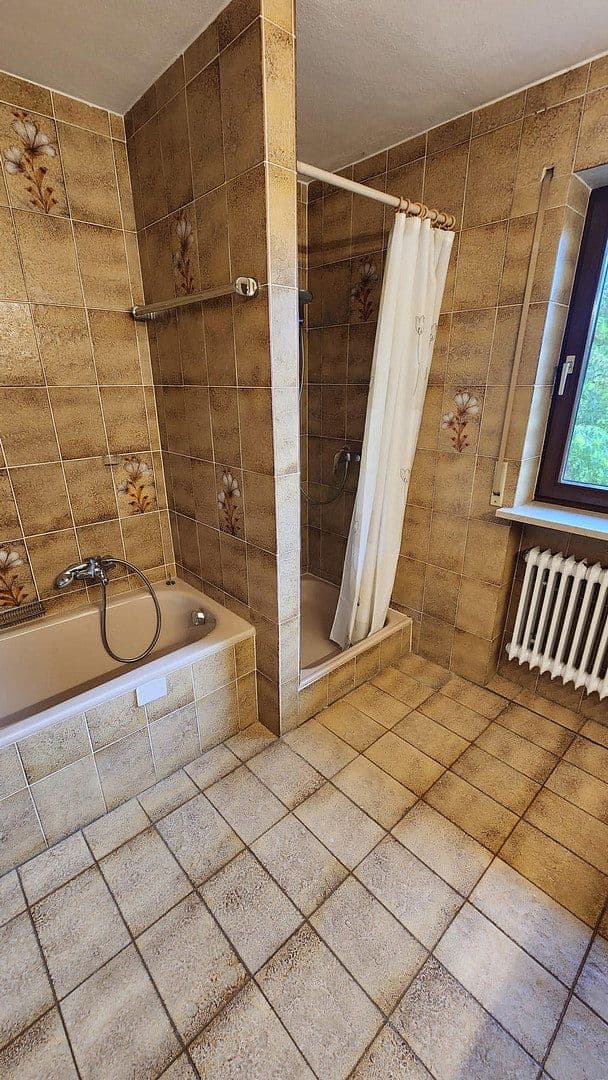 Prodej domu 110 m², pozemek 533 m², Gilching/Geisenbrunn, Bavorsko Prodej domu 110 m², pozemek 533 m², Gilching/Geisenbrunn, Bavorsko