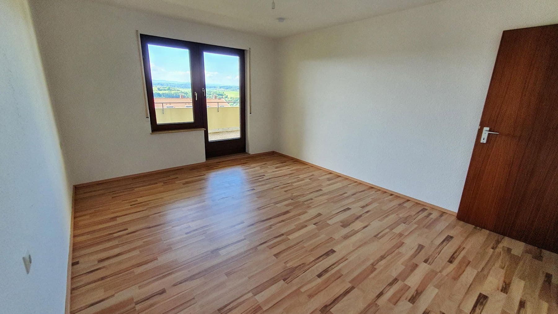 Prodej bytu 4+kk 133 m², Reichenbach an der Fils, Bádensko-Württembersko Prodej bytu 4+kk 133 m², Reichenbach an der Fils, Bádensko-Württembersko
