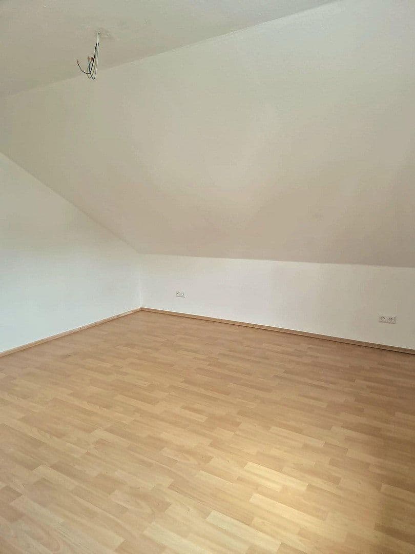 Pronájem bytu 2+1 55 m², Gaggenau, Bádensko-Württembersko Pronájem bytu 2+1 55 m², Gaggenau, Bádensko-Württembersko