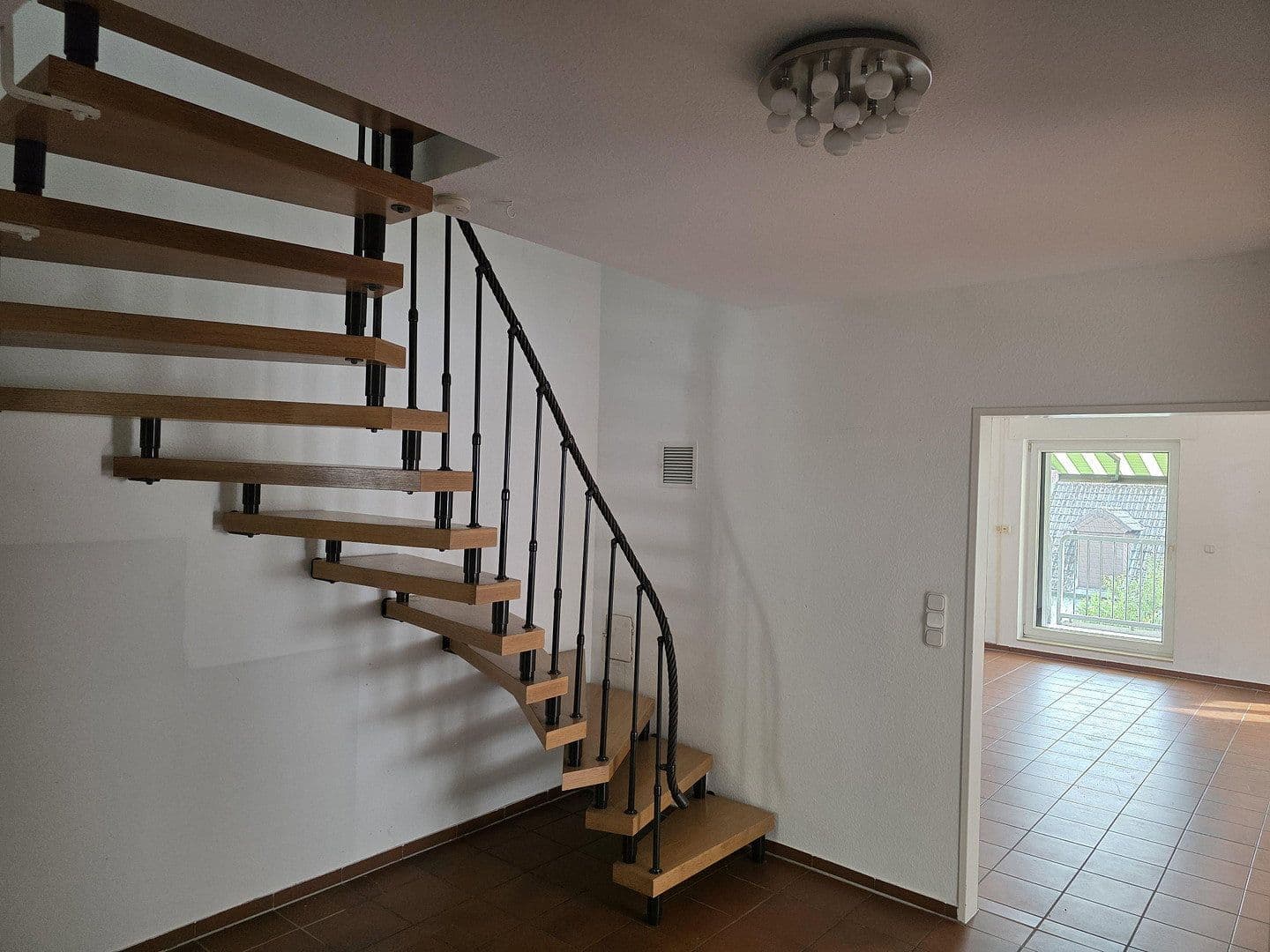 Prodej bytu 4+1 145 m², Raesfeldstraße 45, Münster, Severní Porýní-Vestfálsko Prodej bytu 4+1 145 m², Raesfeldstraße 45, Münster, Severní Porýní-Vestfálsko