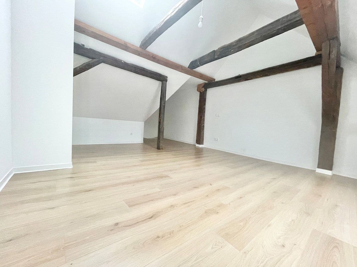 Prodej bytu 5+1 160 m², Eilenburger Straße 29, Taucha, Sasko Prodej bytu 5+1 160 m², Eilenburger Straße 29, Taucha, Sasko