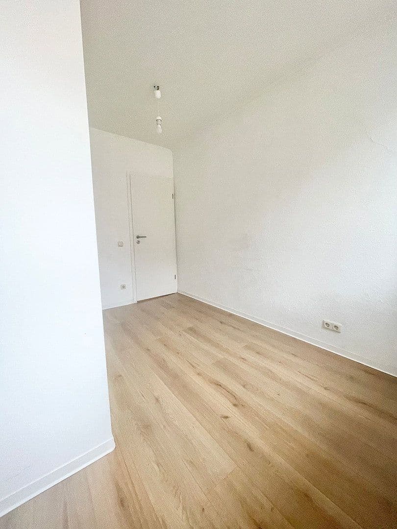 Prodej bytu 5+1 160 m², Eilenburger Straße 29, Taucha, Sasko Prodej bytu 5+1 160 m², Eilenburger Straße 29, Taucha, Sasko