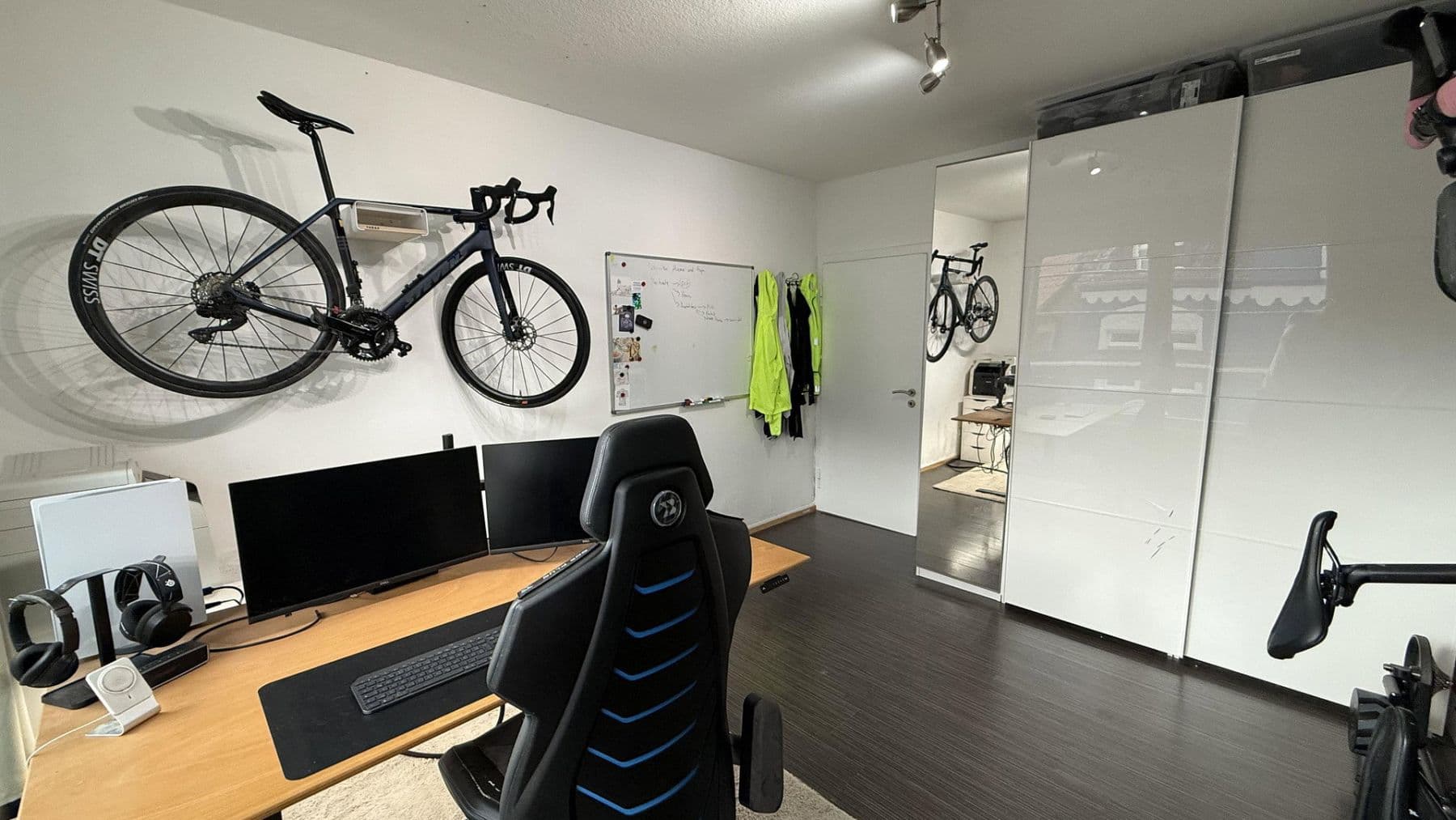 Prodej bytu 3+kk 73 m², Bochum, Severní Porýní-Vestfálsko Prodej bytu 3+kk 73 m², Bochum, Severní Porýní-Vestfálsko