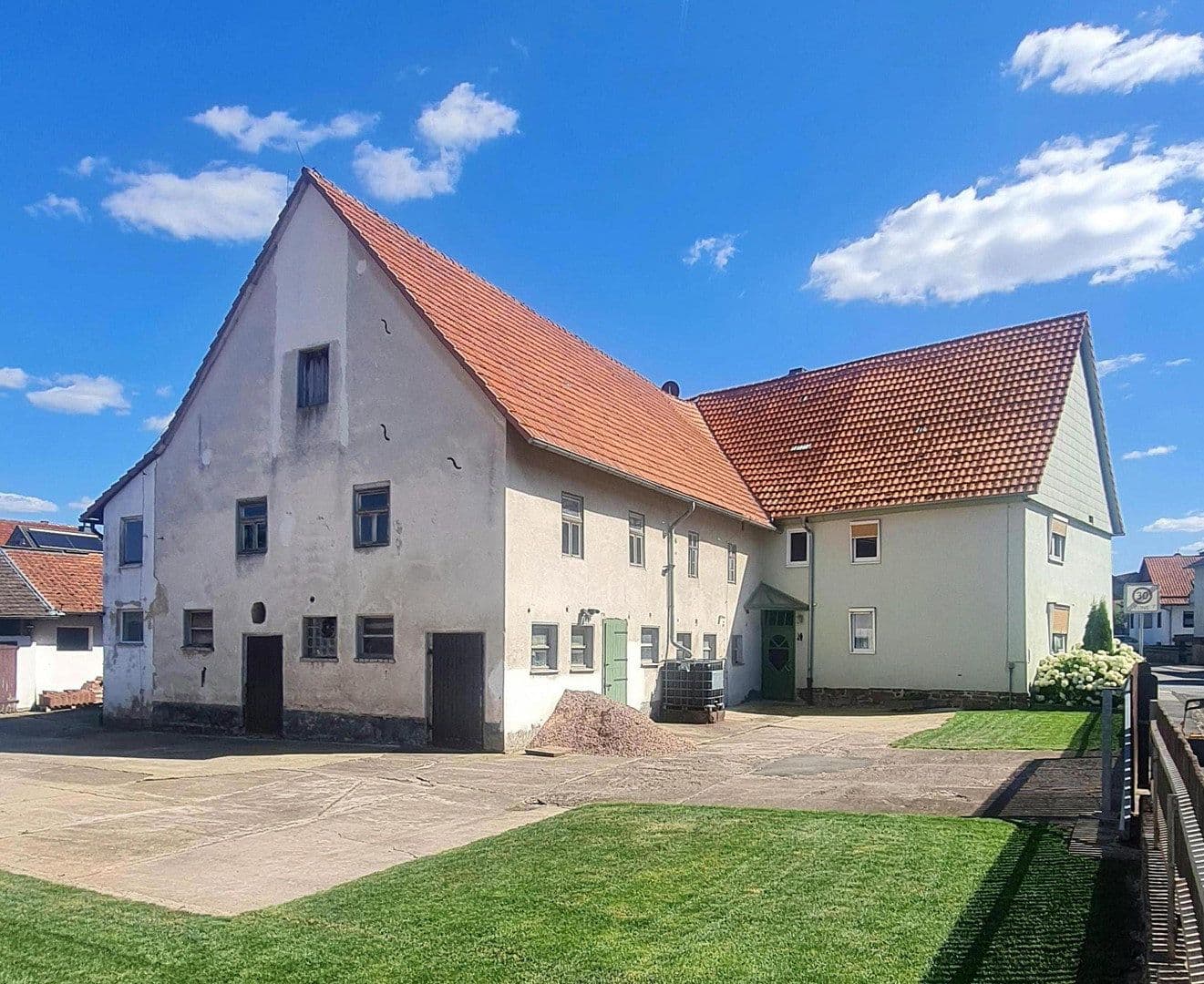 Prodej domu 207 m², pozemek 1.284 m², Trendelburg, Hessen Prodej domu 207 m², pozemek 1.284 m², Trendelburg, Hessen