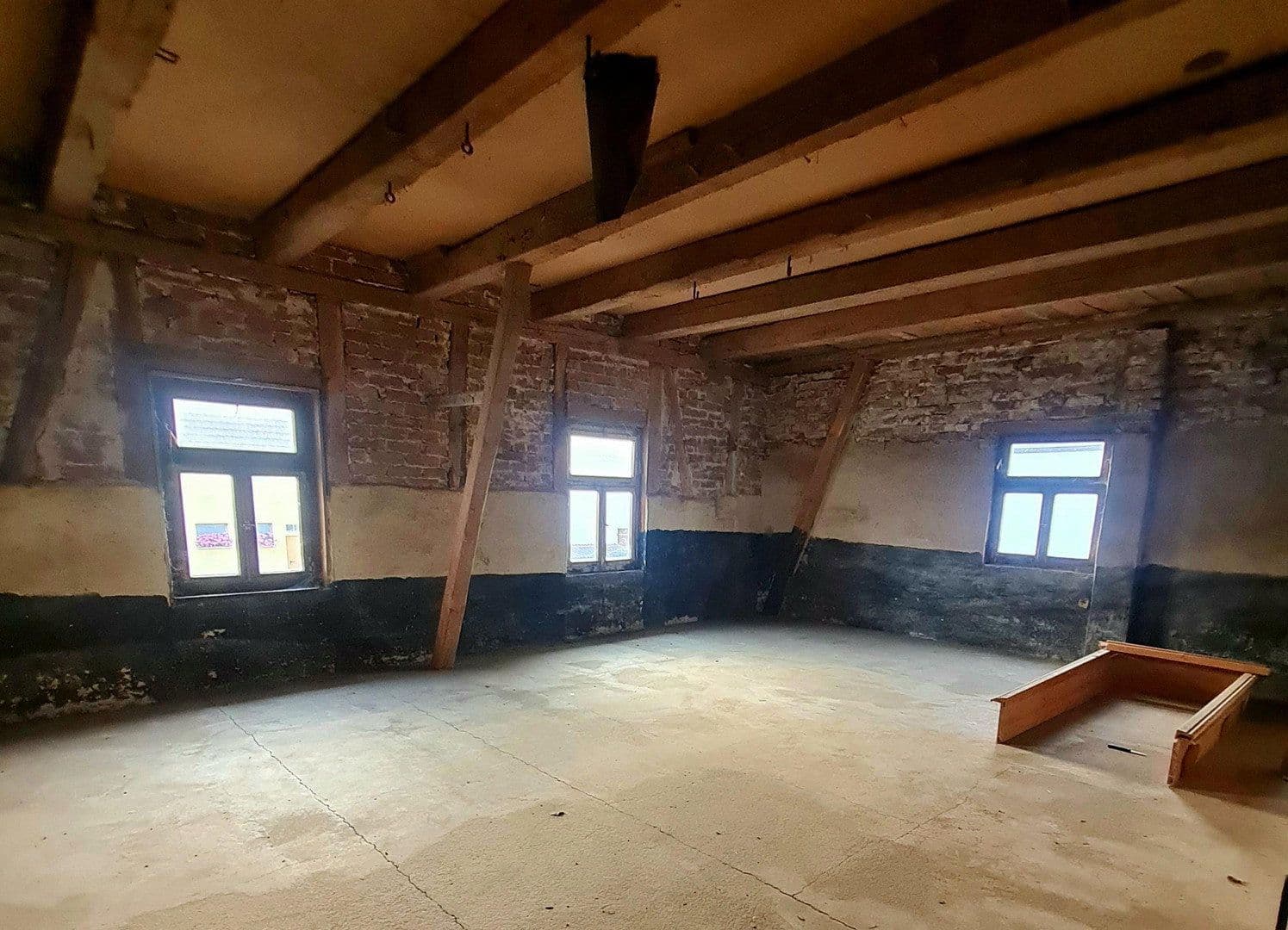 Prodej domu 207 m², pozemek 1.284 m², Trendelburg, Hessen Prodej domu 207 m², pozemek 1.284 m², Trendelburg, Hessen