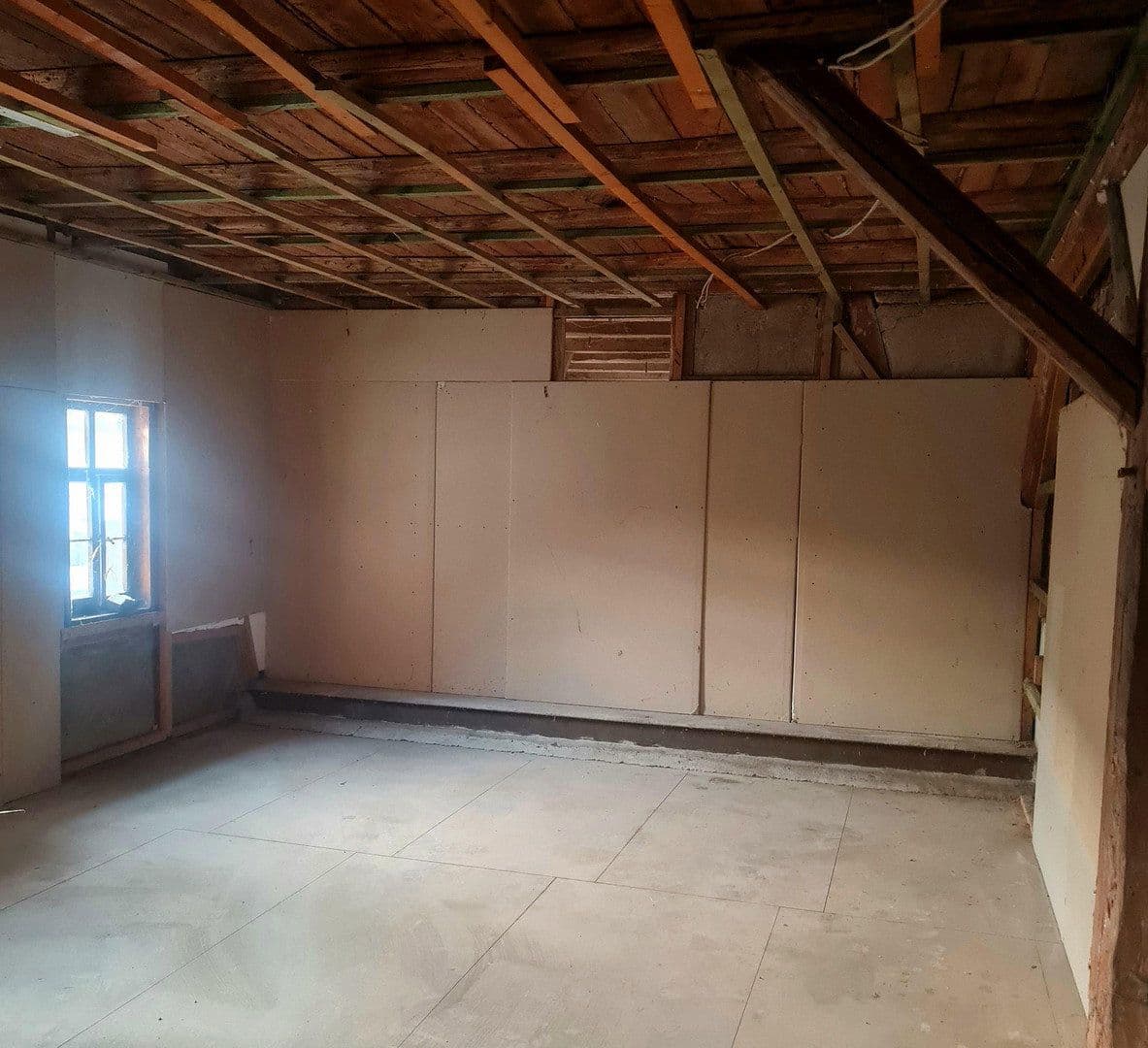 Prodej domu 207 m², pozemek 1.284 m², Trendelburg, Hessen Prodej domu 207 m², pozemek 1.284 m², Trendelburg, Hessen