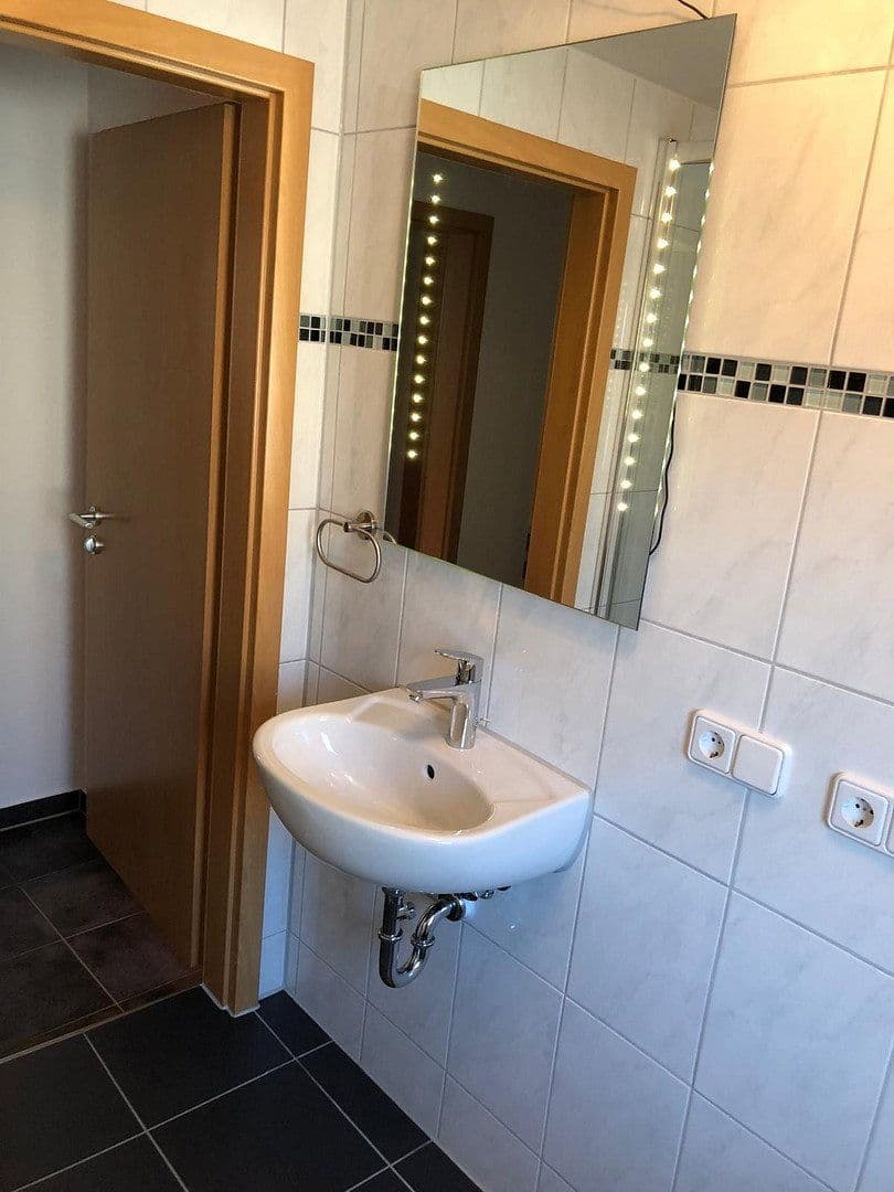 Pronájem bytu 2+1 39 m², Kurze Wertachstraße 5, Augsburg, Bavorsko Pronájem bytu 2+1 39 m², Kurze Wertachstraße 5, Augsburg, Bavorsko