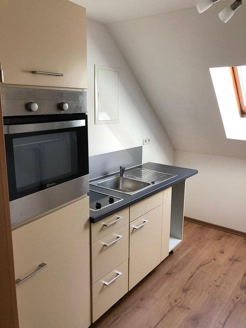 Pronájem bytu 2+1 39 m², Kurze Wertachstraße 5, Augsburg, Bavorsko Pronájem bytu 2+1 39 m², Kurze Wertachstraße 5, Augsburg, Bavorsko