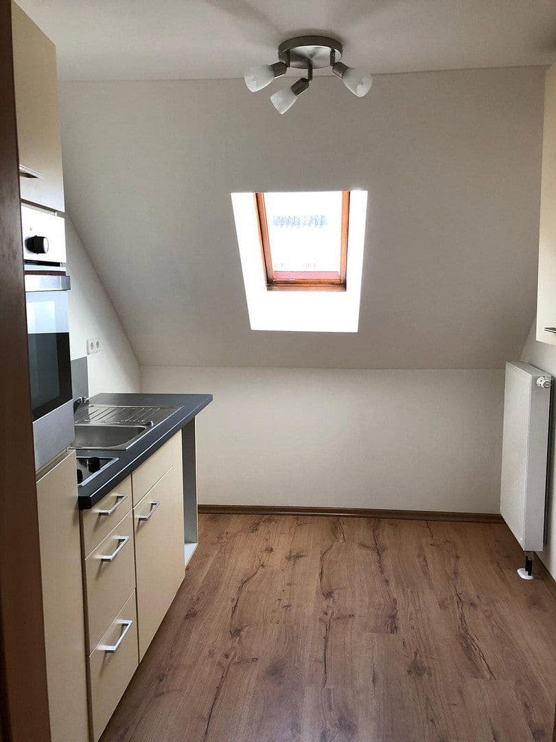 Pronájem bytu 2+1 39 m², Kurze Wertachstraße 5, Augsburg, Bavorsko Pronájem bytu 2+1 39 m², Kurze Wertachstraße 5, Augsburg, Bavorsko