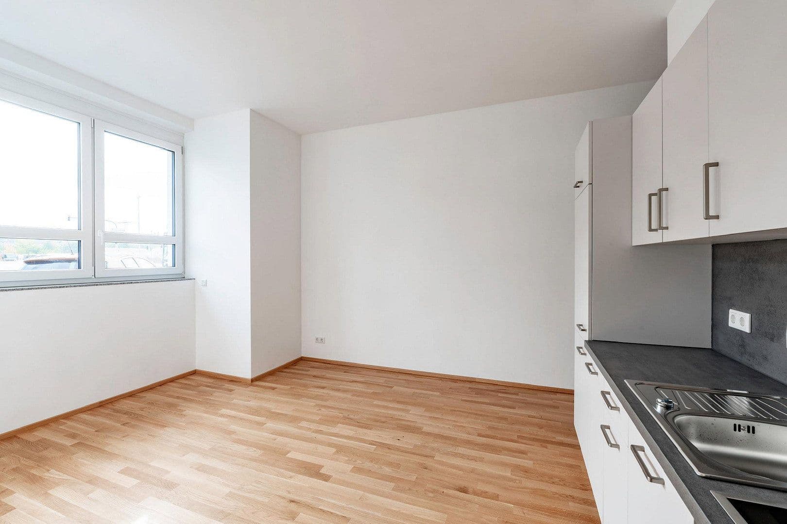 Pronájem bytu 3+kk 93 m², Schanzäckerstraße 56, Nürnberg, Bavorsko Pronájem bytu 3+kk 93 m², Schanzäckerstraße 56, Nürnberg, Bavorsko