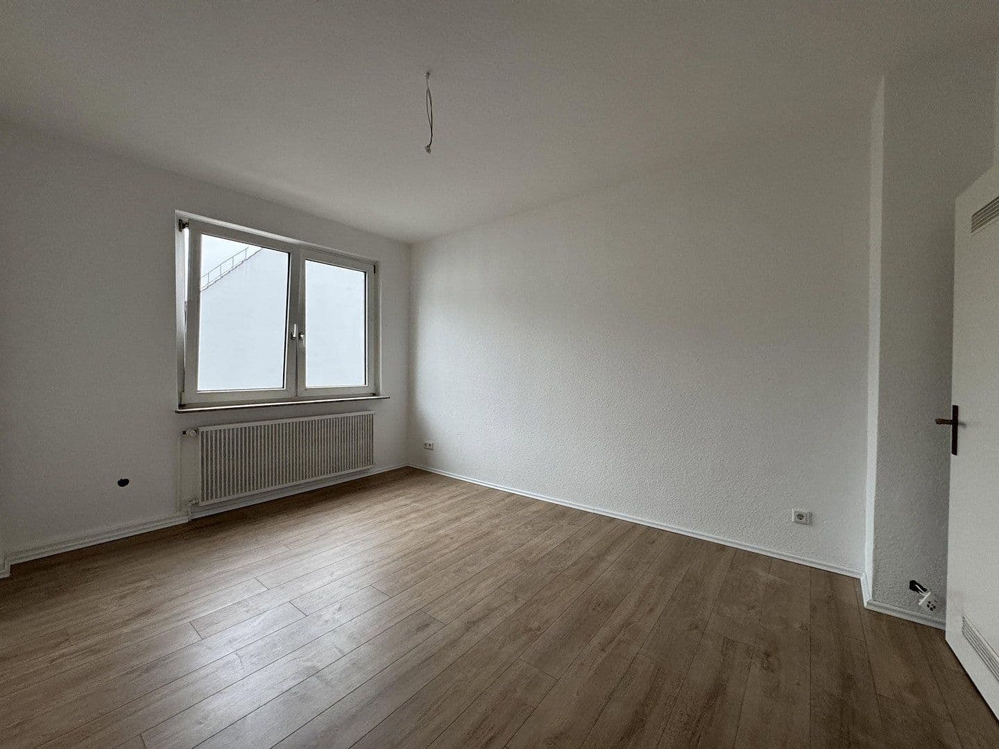 Pronájem bytu 3+1 71 m², Essener Straße 45a, Bochum, Severní Porýní-Vestfálsko Pronájem bytu 3+1 71 m², Essener Straße 45a, Bochum, Severní Porýní-Vestfálsko