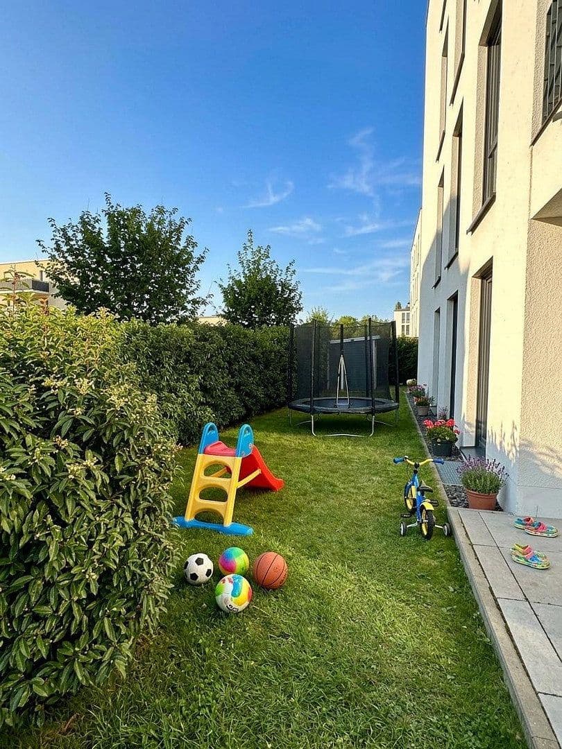 Prodej bytu 4+1 92 m², Neu-Isenburg, Hessen Prodej bytu 4+1 92 m², Neu-Isenburg, Hessen