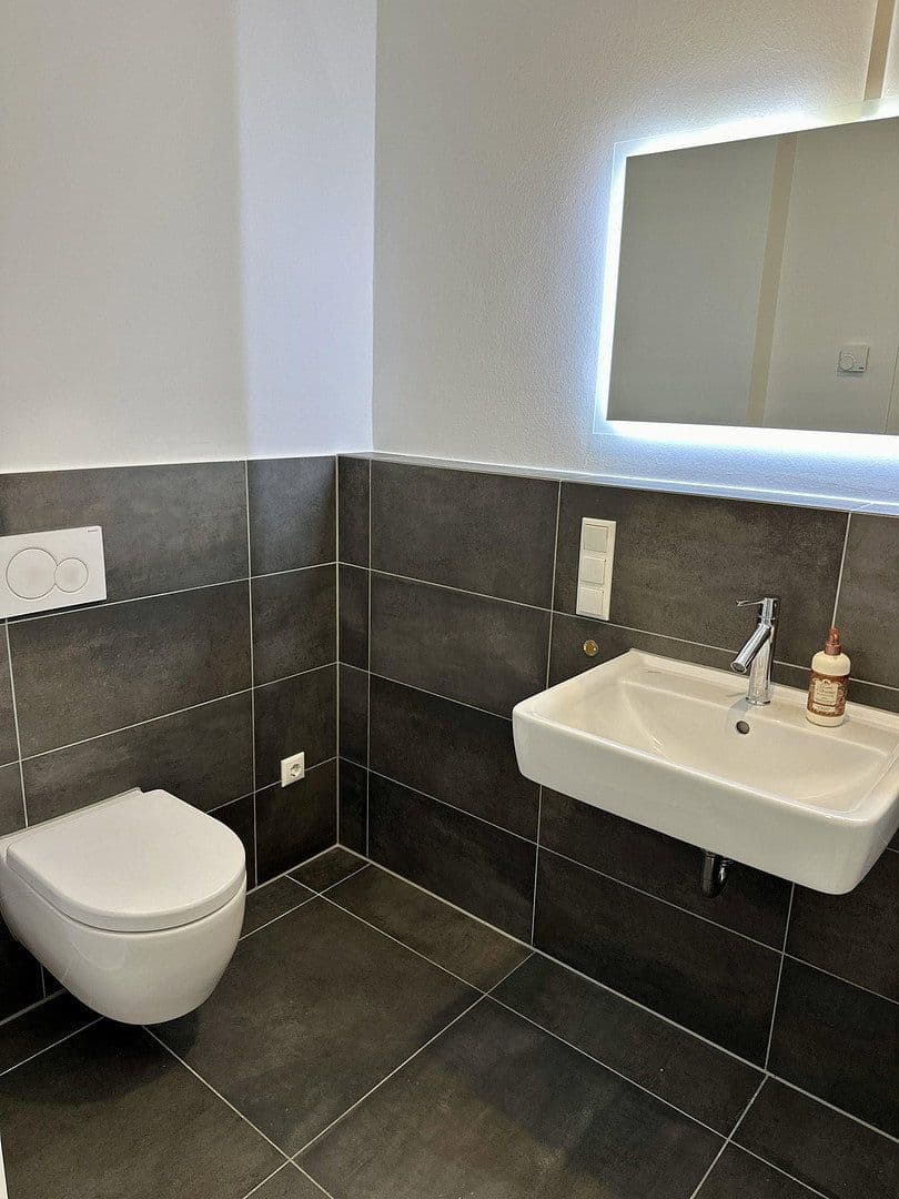 Prodej bytu 4+1 92 m², Neu-Isenburg, Hessen Prodej bytu 4+1 92 m², Neu-Isenburg, Hessen