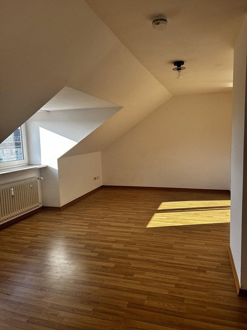 Pronájem bytu 2+1 59 m², Jachenauer Straße 15, München, Bavorsko Pronájem bytu 2+1 59 m², Jachenauer Straße 15, München, Bavorsko