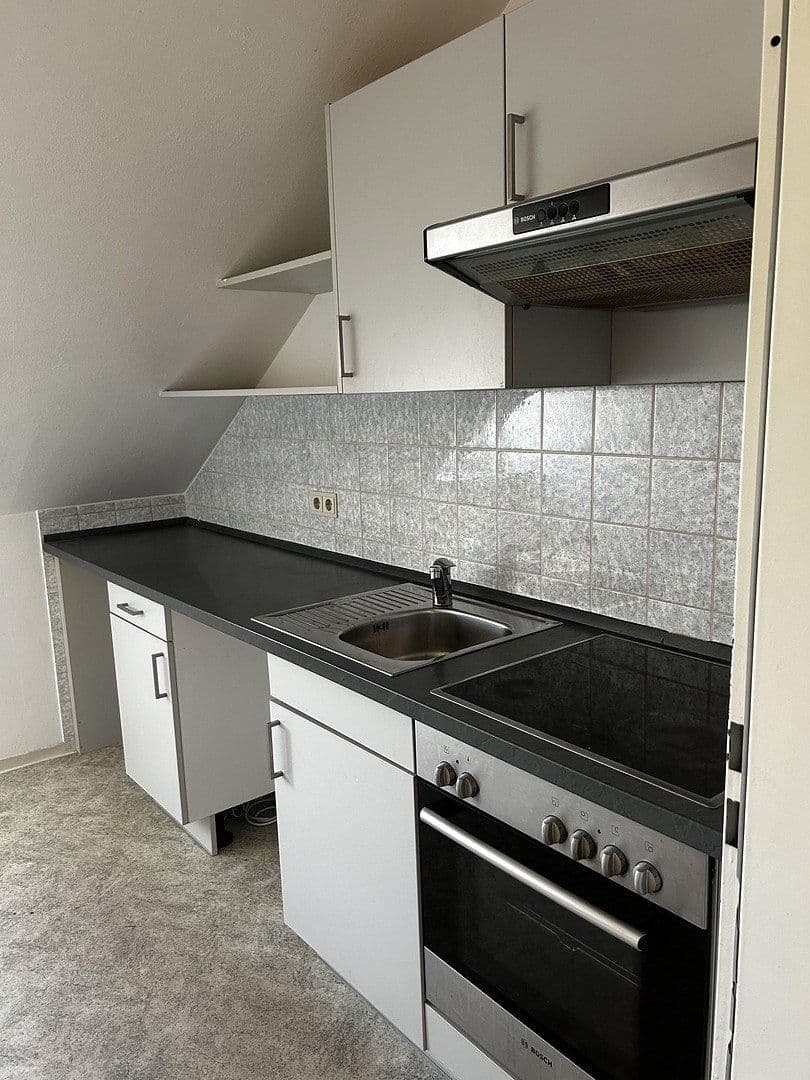 Pronájem bytu 2+1 59 m², Jachenauer Straße 15, München, Bavorsko Pronájem bytu 2+1 59 m², Jachenauer Straße 15, München, Bavorsko