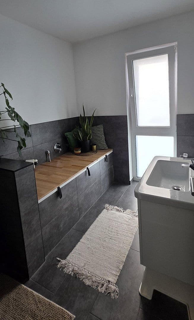 Pronájem bytu 4+1 104 m², Lambertusstr.36, Troisdorf, Severní Porýní-Vestfálsko Pronájem bytu 4+1 104 m², Lambertusstr.36, Troisdorf, Severní Porýní-Vestfálsko