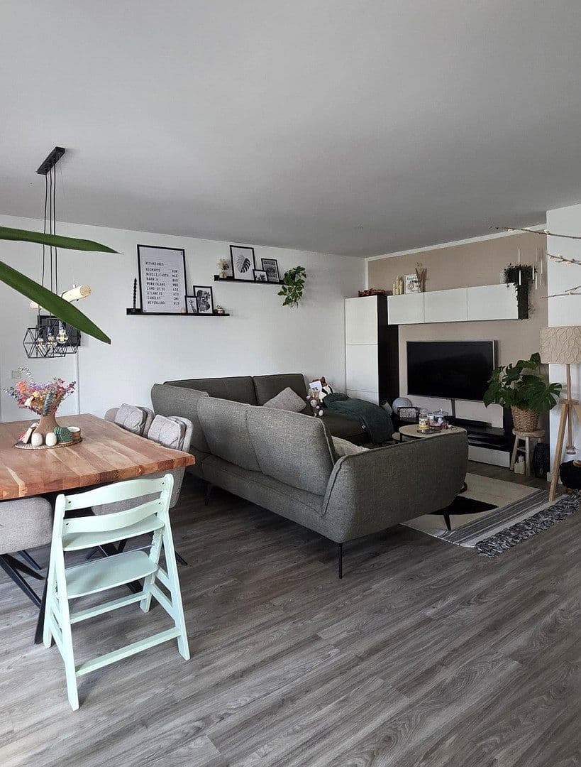 Pronájem bytu 4+1 104 m², Lambertusstr.36, Troisdorf, Severní Porýní-Vestfálsko Pronájem bytu 4+1 104 m², Lambertusstr.36, Troisdorf, Severní Porýní-Vestfálsko