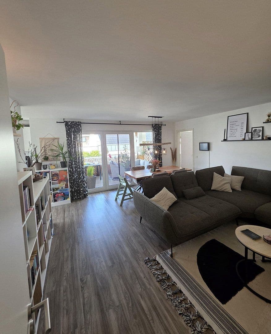 Pronájem bytu 4+1 104 m², Lambertusstr.36, Troisdorf, Severní Porýní-Vestfálsko Pronájem bytu 4+1 104 m², Lambertusstr.36, Troisdorf, Severní Porýní-Vestfálsko